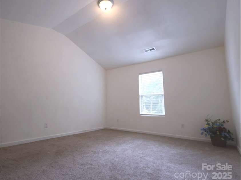 6919 Ware Road, Charlotte, NC 28212.  MLS# CAR4263043, YatesRealty ID 30611. Owner suite with Vaulted Ceiling