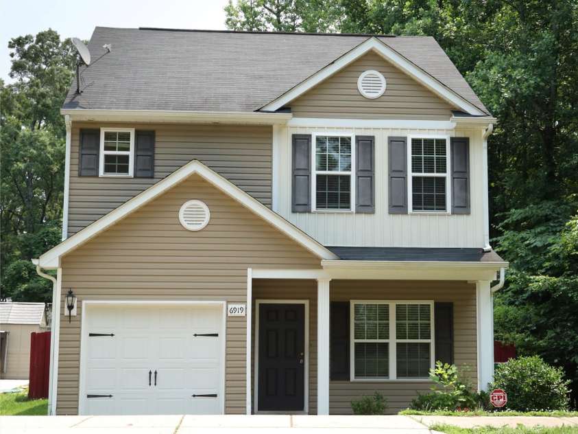 6919 Ware Road, Charlotte, NC 28212.  MLS# CAR4263043, YatesRealty ID 30611. Welcome to 6919 Ware RD