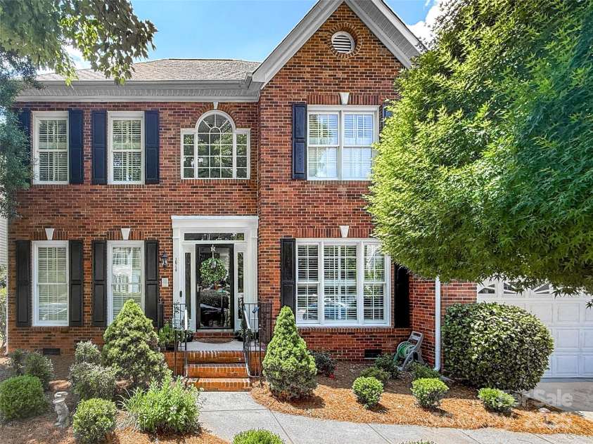16719 Hampton Crossing Drive, Huntersville, NC 28078.  MLS# CAR4276983, YatesRealty ID 30613. 