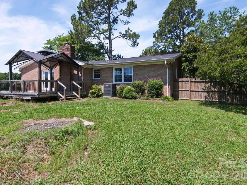 3003 Joe Griffin Road, Monroe, NC 28112.  MLS# CAR4390560, YatesRealty ID 30615. 