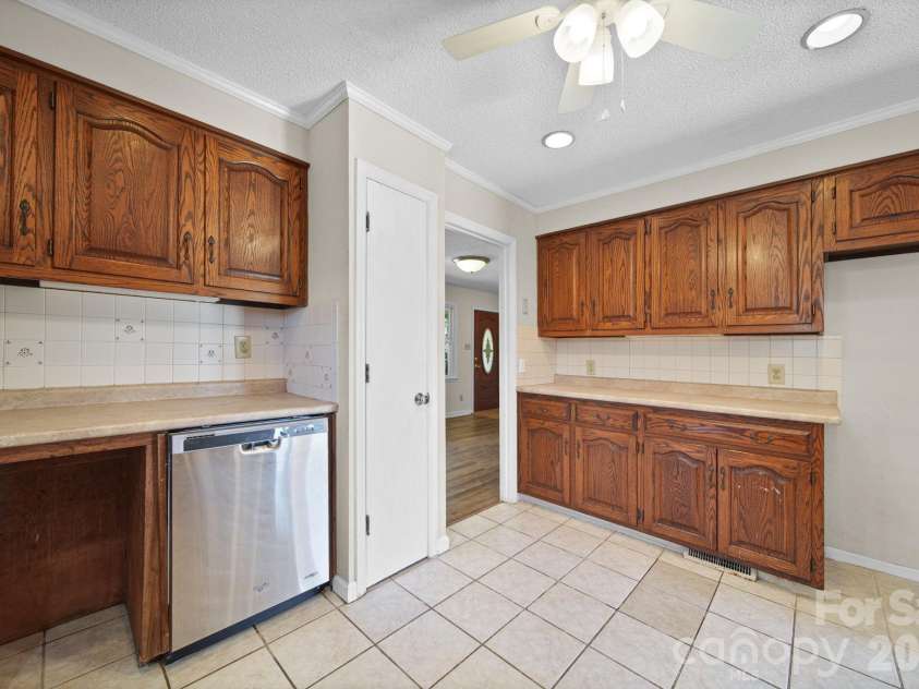 3003 Joe Griffin Road, Monroe, NC 28112.  MLS# CAR4390560, YatesRealty ID 30615. 