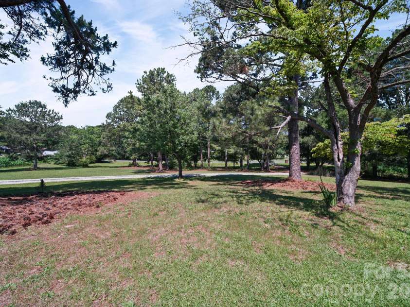 3003 Joe Griffin Road, Monroe, NC 28112.  MLS# CAR4390560, YatesRealty ID 30615. 