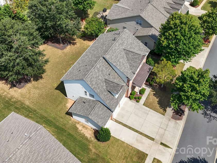 646 Quicksilver Trail, Fort Mill, SC 29708.  MLS# CAR4274446, YatesRealty ID 30616. 