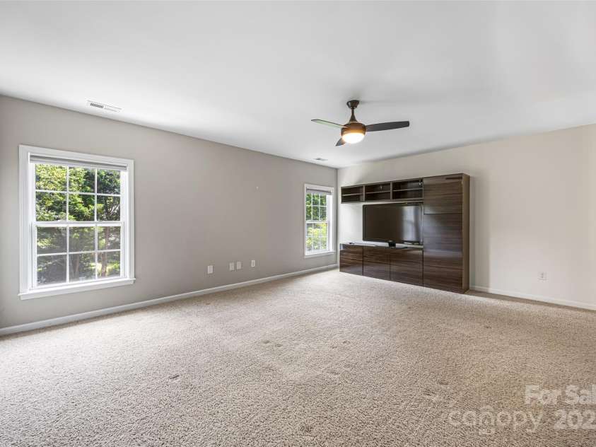 646 Quicksilver Trail, Fort Mill, SC 29708.  MLS# CAR4274446, YatesRealty ID 30616. Bonus room