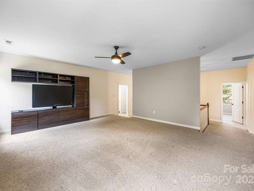 646 Quicksilver Trail, Fort Mill, SC 29708.  MLS# CAR4274446, YatesRealty ID 30616. Bonus room