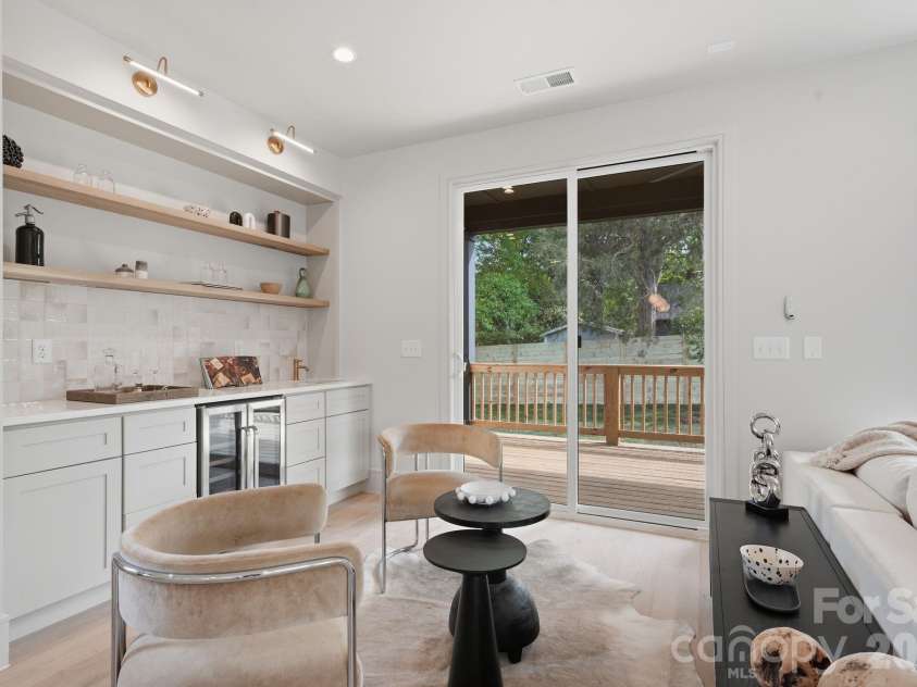 1404 Downs Avenue, Charlotte, NC 28205.  MLS# CAR4364853, YatesRealty ID 30617. 