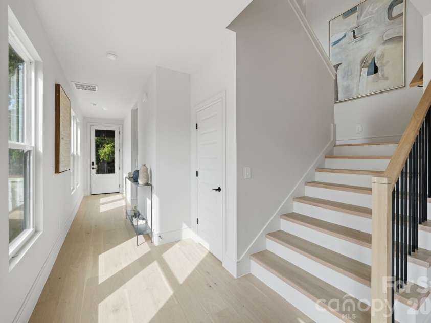 1404 Downs Avenue, Charlotte, NC 28205.  MLS# CAR4364853, YatesRealty ID 30617. 