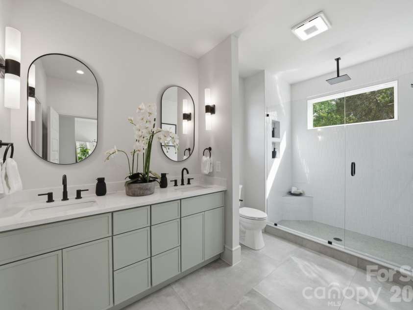 1404 Downs Avenue, Charlotte, NC 28205.  MLS# CAR4364853, YatesRealty ID 30617. 