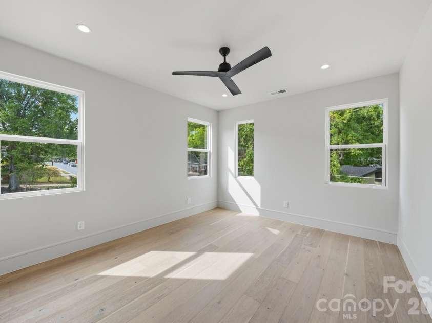 1404 Downs Avenue, Charlotte, NC 28205.  MLS# CAR4364853, YatesRealty ID 30617. 