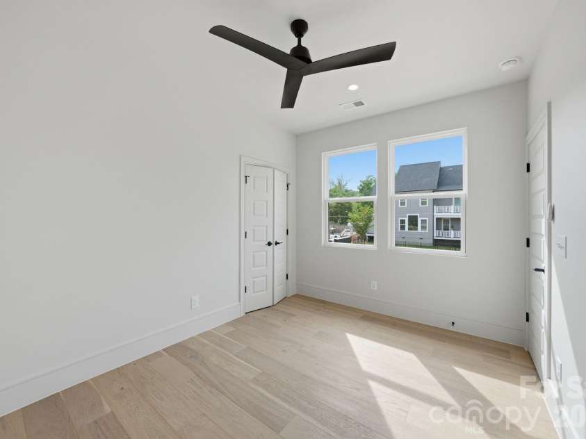 1404 Downs Avenue, Charlotte, NC 28205.  MLS# CAR4364853, YatesRealty ID 30617. 