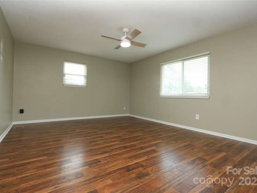 7109 Bisaner Street, Charlotte, NC 28269.  MLS# CAR4281451, YatesRealty ID 30618. 