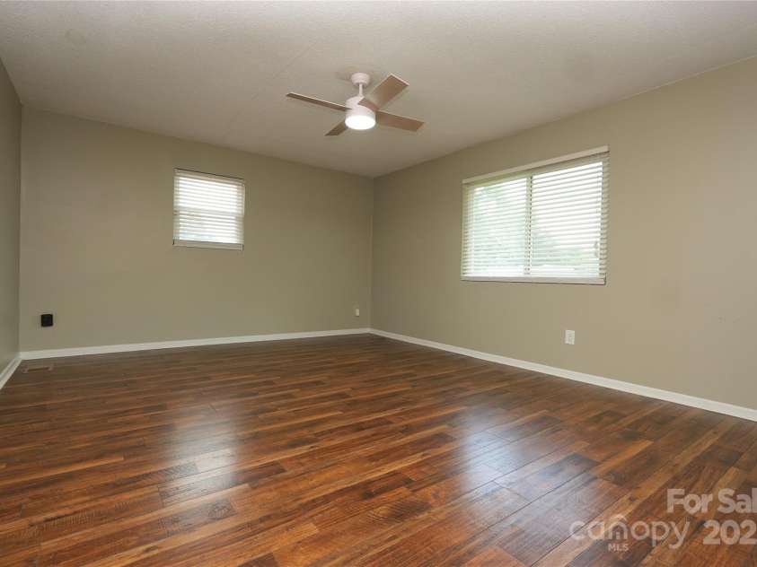 7109 Bisaner Street, Charlotte, NC 28269.  MLS# CAR4281451, YatesRealty ID 30618. 