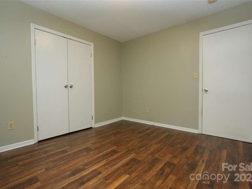 7109 Bisaner Street, Charlotte, NC 28269.  MLS# CAR4281451, YatesRealty ID 30618. 