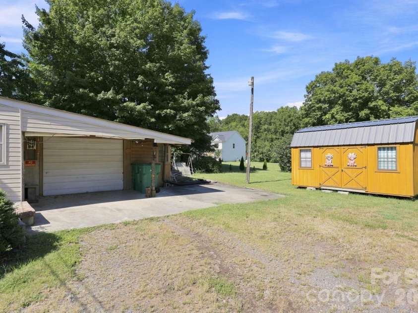 512 Bank Street, Salisbury, NC 28146.  MLS# CAR4422769, YatesRealty ID 30619. 