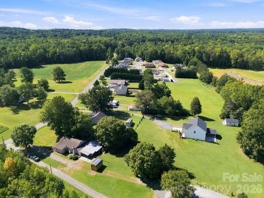 512 Bank Street, Salisbury, NC 28146.  MLS# CAR4422769, YatesRealty ID 30619. 