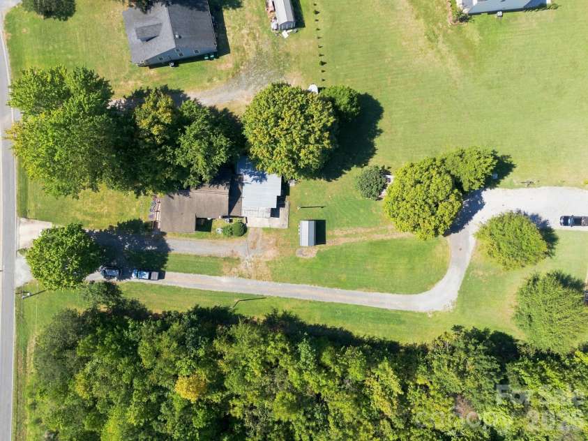 512 Bank Street, Salisbury, NC 28146.  MLS# CAR4422769, YatesRealty ID 30619. 