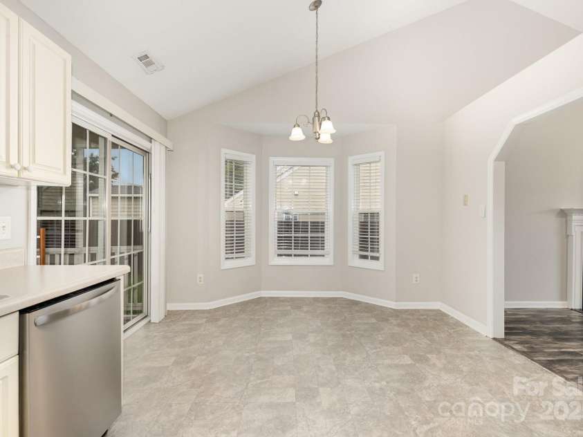 5200 Limewood Street, Knightdale, NC 27545.  MLS# CAR4289406, YatesRealty ID 30619. 