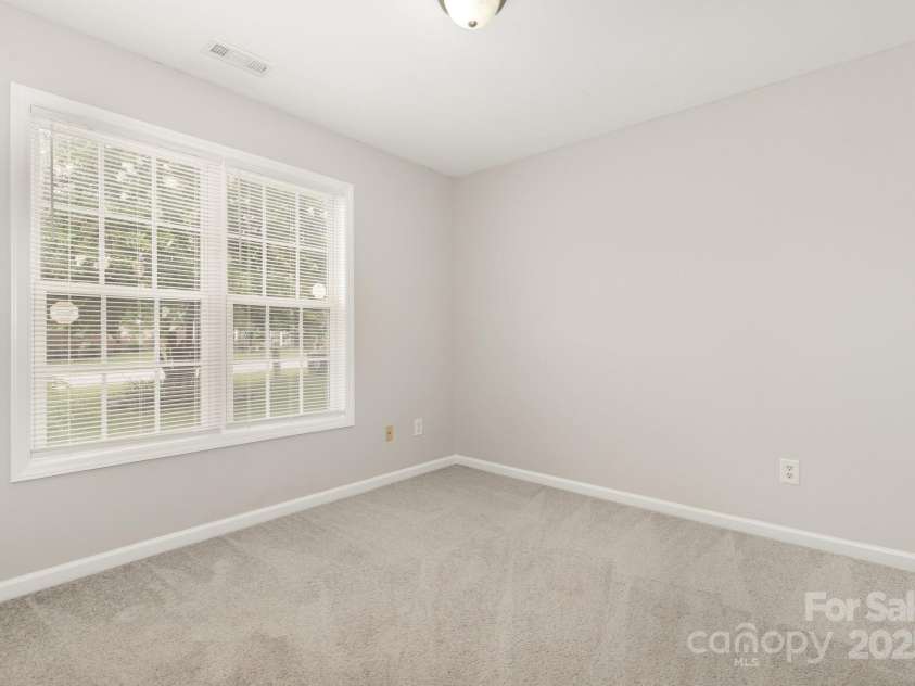 5200 Limewood Street, Knightdale, NC 27545.  MLS# CAR4289406, YatesRealty ID 30619. 