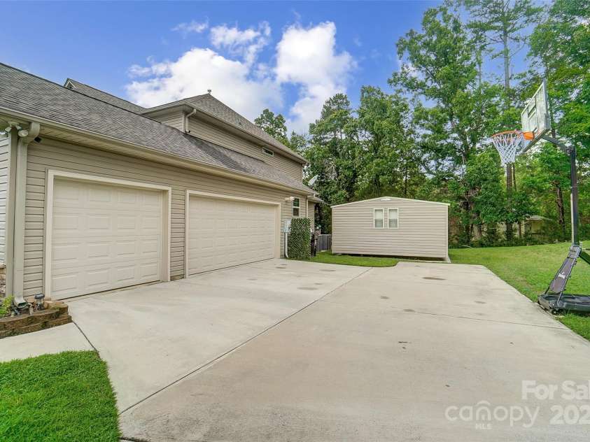 2314 Fairport Drive, Concord, NC 28025.  MLS# CAR4285208, YatesRealty ID 30620. 