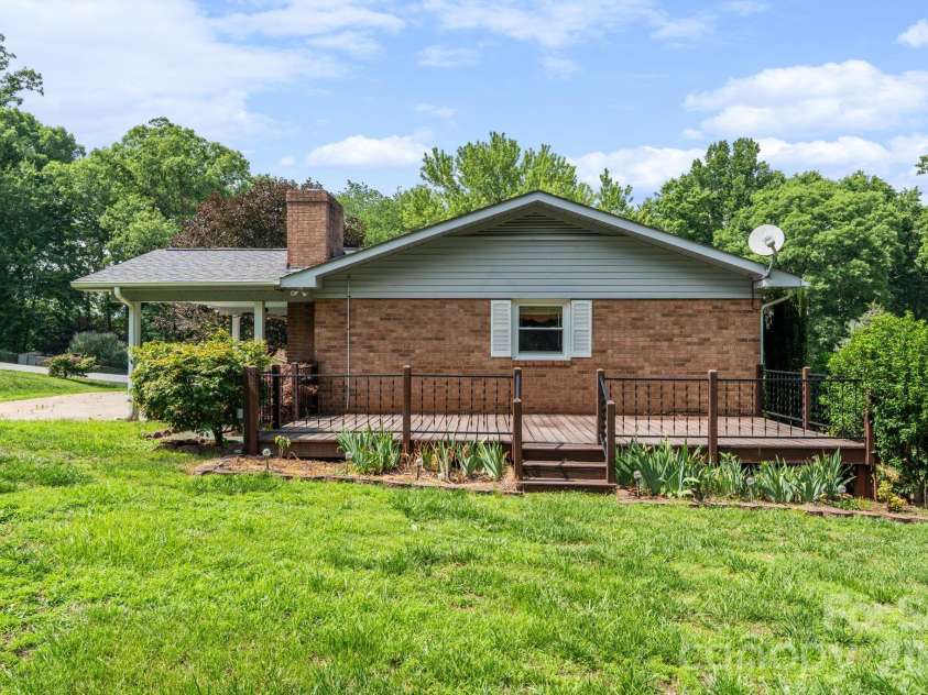 209 Saint Marys Church Road, Morganton, NC 28655.  MLS# CAR4390018, YatesRealty ID 30622. 