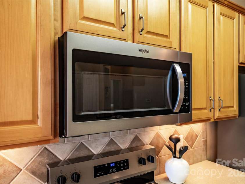 15029 Santa Lucia Drive, Charlotte, NC 28277.  MLS# CAR4278019, YatesRealty ID 30623. 