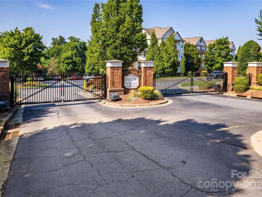 15029 Santa Lucia Drive, Charlotte, NC 28277.  MLS# CAR4278019, YatesRealty ID 30623. 