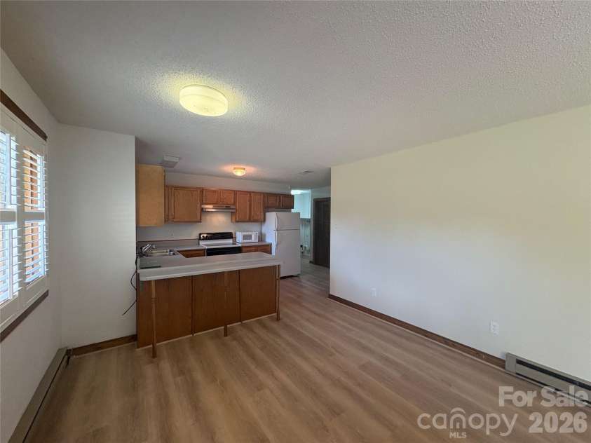 377 Upper Grassy Branch Road, Asheville, NC 28805.  MLS# CAR4375957, YatesRealty ID 30623. 