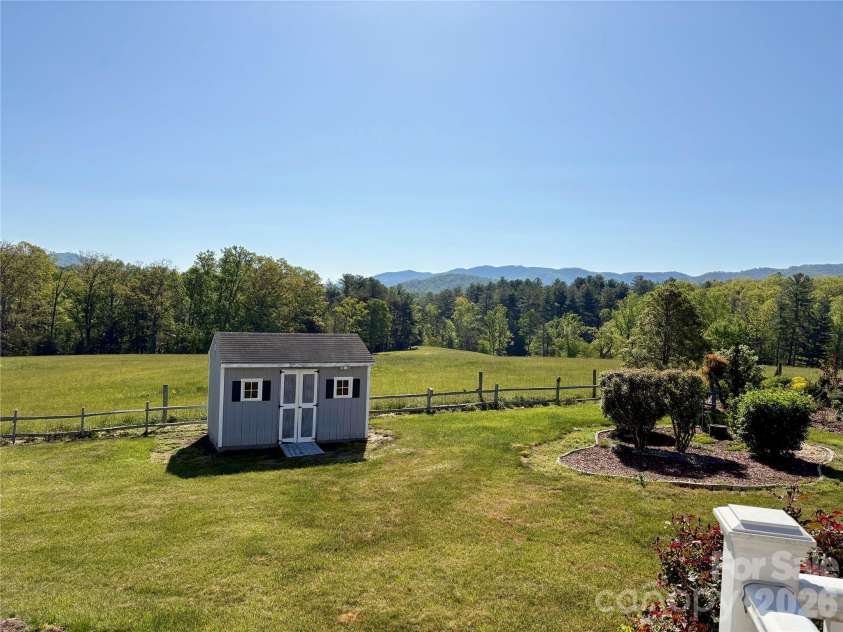 377 Upper Grassy Branch Road, Asheville, NC 28805.  MLS# CAR4375957, YatesRealty ID 30623. 