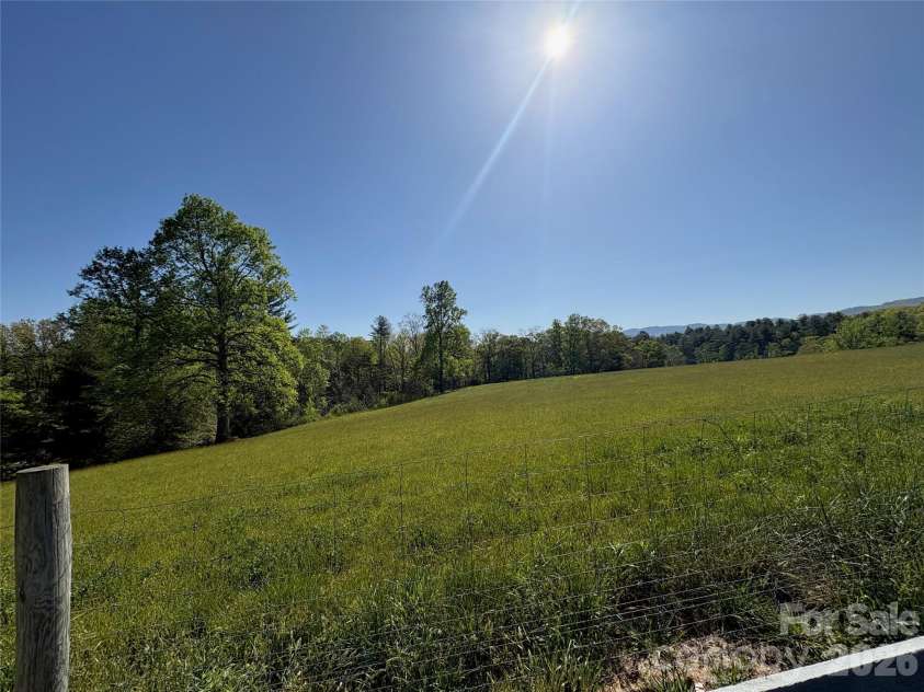 377 Upper Grassy Branch Road, Asheville, NC 28805.  MLS# CAR4375957, YatesRealty ID 30623. 