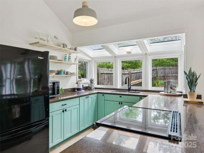 2 Briarwood Drive, Alexander, NC 28701.  MLS# CAR4276825, YatesRealty ID 30624. 