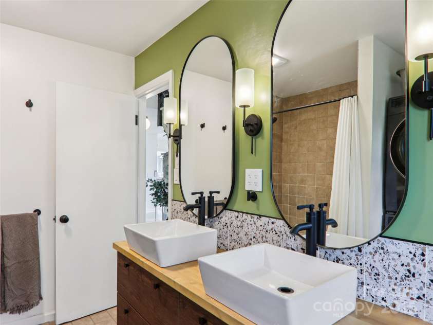 2 Briarwood Drive, Alexander, NC 28701.  MLS# CAR4276825, YatesRealty ID 30624. 