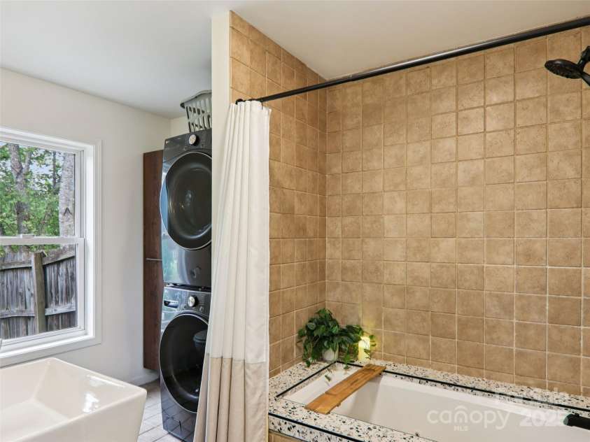 2 Briarwood Drive, Alexander, NC 28701.  MLS# CAR4276825, YatesRealty ID 30624. 