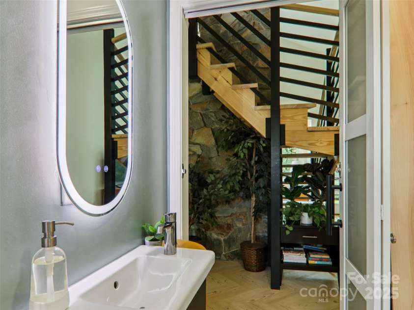 2 Briarwood Drive, Alexander, NC 28701.  MLS# CAR4276825, YatesRealty ID 30624. 