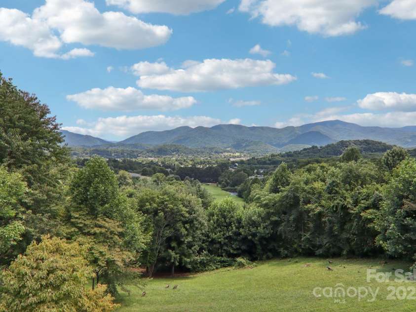 149 Cardinal Lane, Waynesville, NC 28786.  MLS# CAR4284459, YatesRealty ID 30625. Mountain View