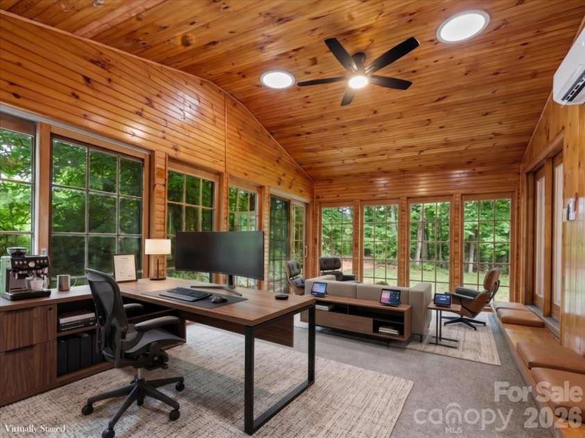 455 Rocky Springs Heights, Burnsville, NC 28714.  MLS# CAR4389023, YatesRealty ID 30625. 