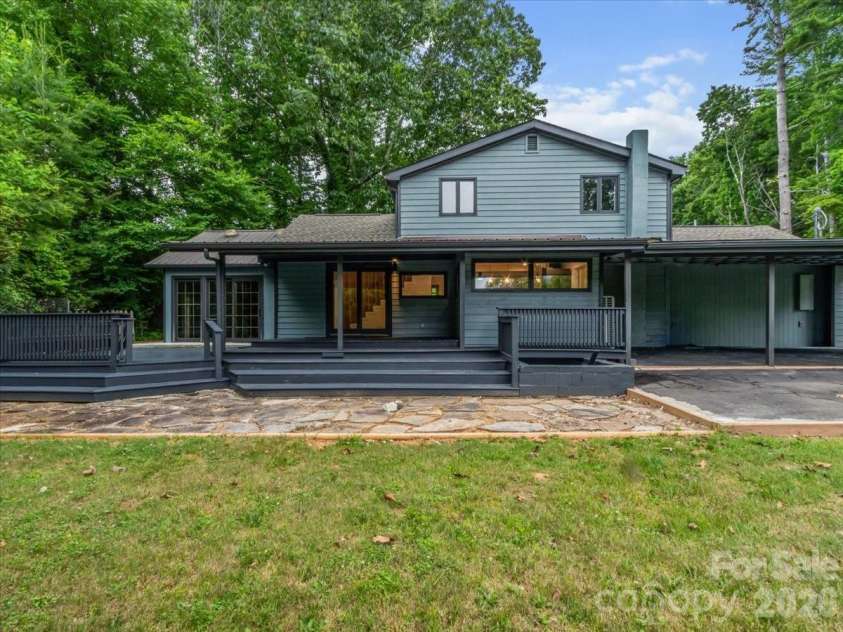 455 Rocky Springs Heights, Burnsville, NC 28714.  MLS# CAR4389023, YatesRealty ID 30625. 
