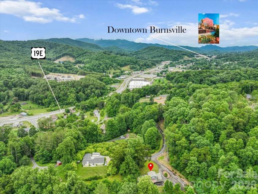 455 Rocky Springs Heights, Burnsville, NC 28714.  MLS# CAR4389023, YatesRealty ID 30625. 
