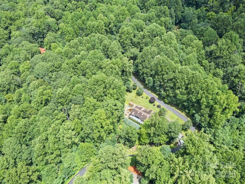 261 Serenity Drive, Waynesville, NC 28785.  MLS# CAR4285567, YatesRealty ID 30626. 