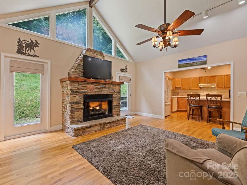 261 Serenity Drive, Waynesville, NC 28785.  MLS# CAR4285567, YatesRealty ID 30626. 