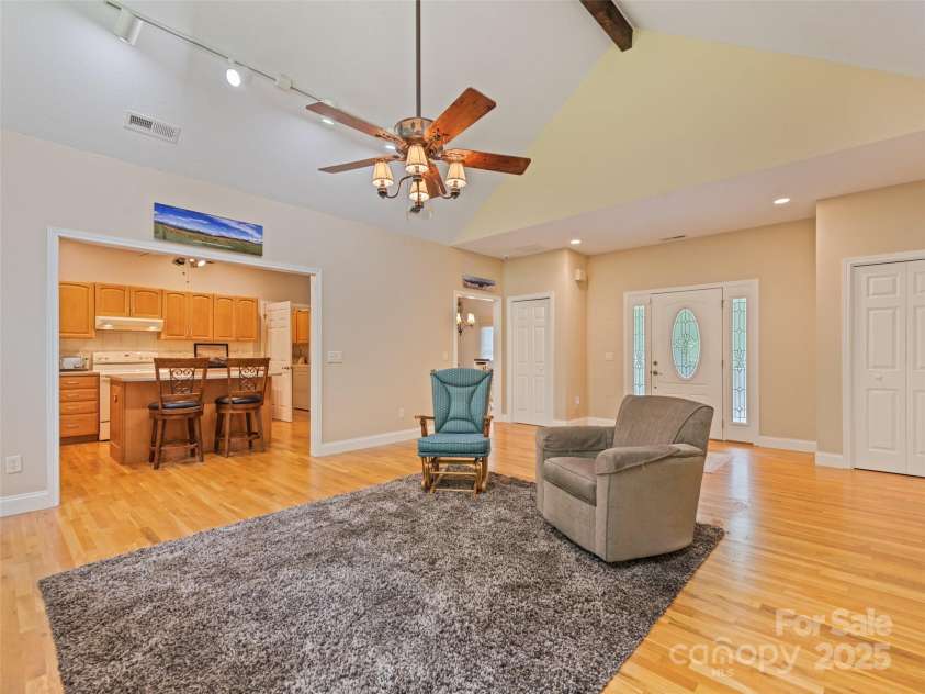 261 Serenity Drive, Waynesville, NC 28785.  MLS# CAR4285567, YatesRealty ID 30626. 