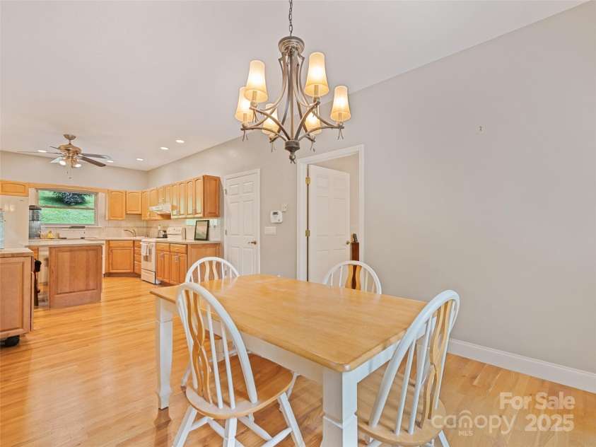 261 Serenity Drive, Waynesville, NC 28785.  MLS# CAR4285567, YatesRealty ID 30626. 