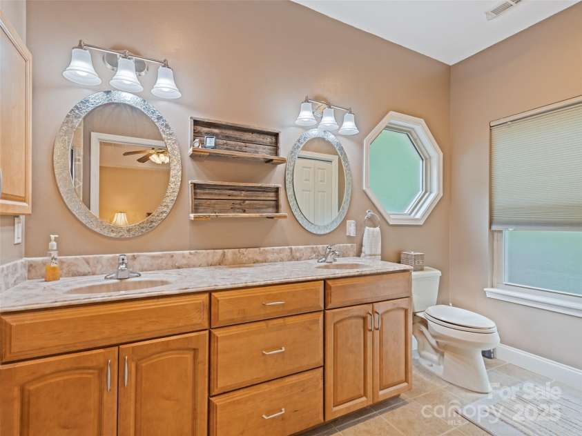 261 Serenity Drive, Waynesville, NC 28785.  MLS# CAR4285567, YatesRealty ID 30626. 