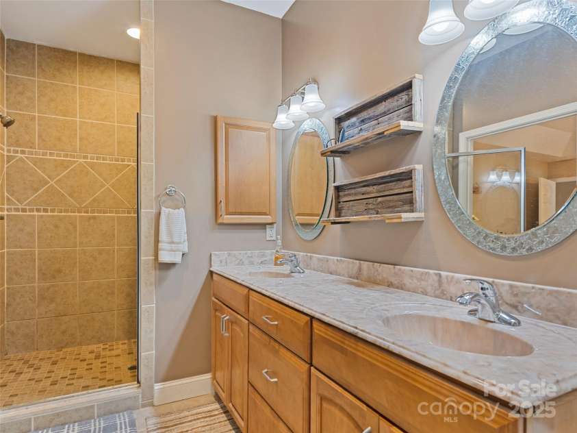 261 Serenity Drive, Waynesville, NC 28785.  MLS# CAR4285567, YatesRealty ID 30626. 