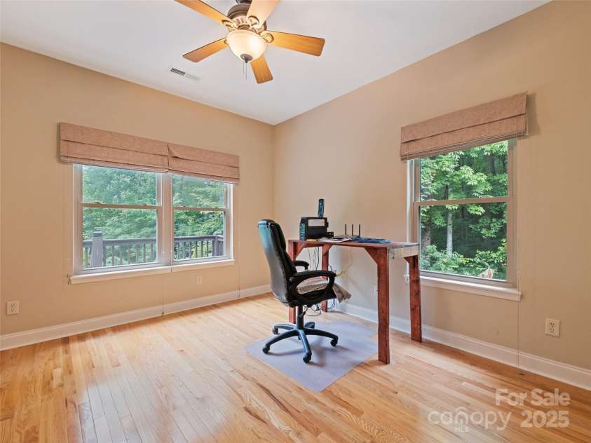 261 Serenity Drive, Waynesville, NC 28785.  MLS# CAR4285567, YatesRealty ID 30626. 
