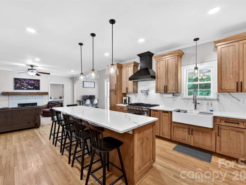 8628 Brookgreen Drive, Mint Hill, NC 28227.  MLS# CAR4380326, YatesRealty ID 30627. Kitchen