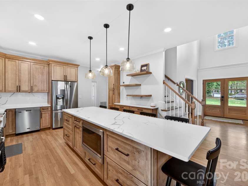8628 Brookgreen Drive, Mint Hill, NC 28227.  MLS# CAR4380326, YatesRealty ID 30627. Kitchen