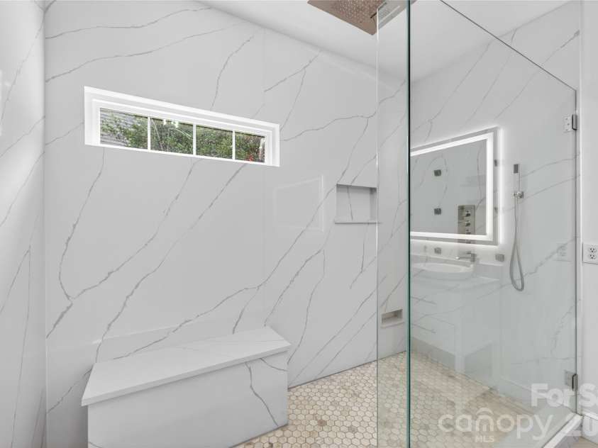 8628 Brookgreen Drive, Mint Hill, NC 28227.  MLS# CAR4380326, YatesRealty ID 30627. Primary Bathroom