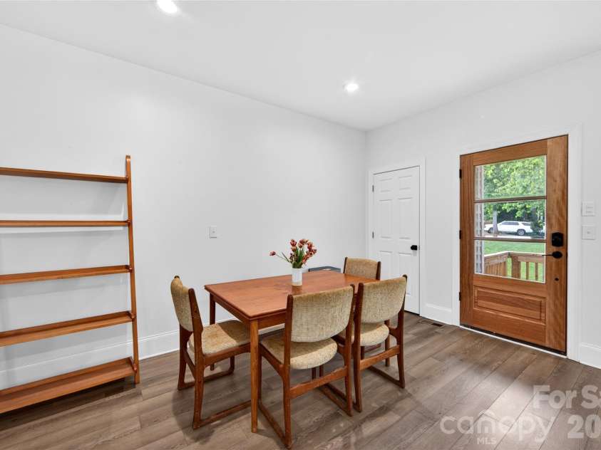 8628 Brookgreen Drive, Mint Hill, NC 28227.  MLS# CAR4380326, YatesRealty ID 30627. Secondary living quarters Dining area