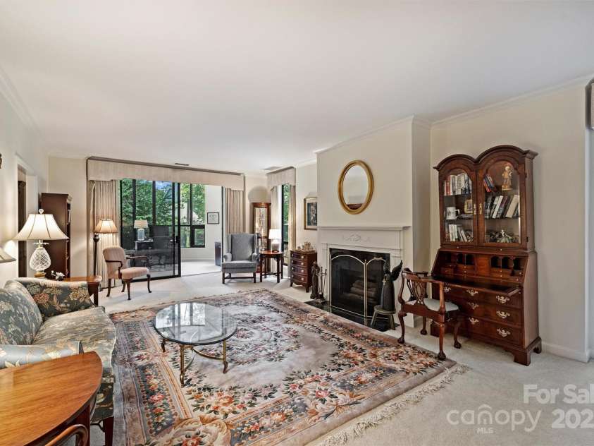 904 Cherokee Road, Charlotte, NC 28207.  MLS# CAR4284099, YatesRealty ID 30628. 