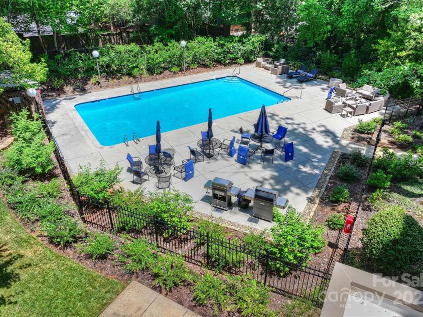 904 Cherokee Road, Charlotte, NC 28207.  MLS# CAR4284099, YatesRealty ID 30628. 